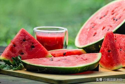 吃饭用脚吃瓜  第3张