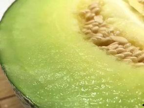 吃蜜瓜方法,解锁夏日甜蜜吃法