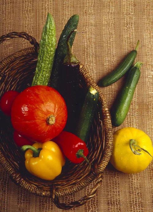 湿热可以吃小瓜,小瓜助你清凉一夏